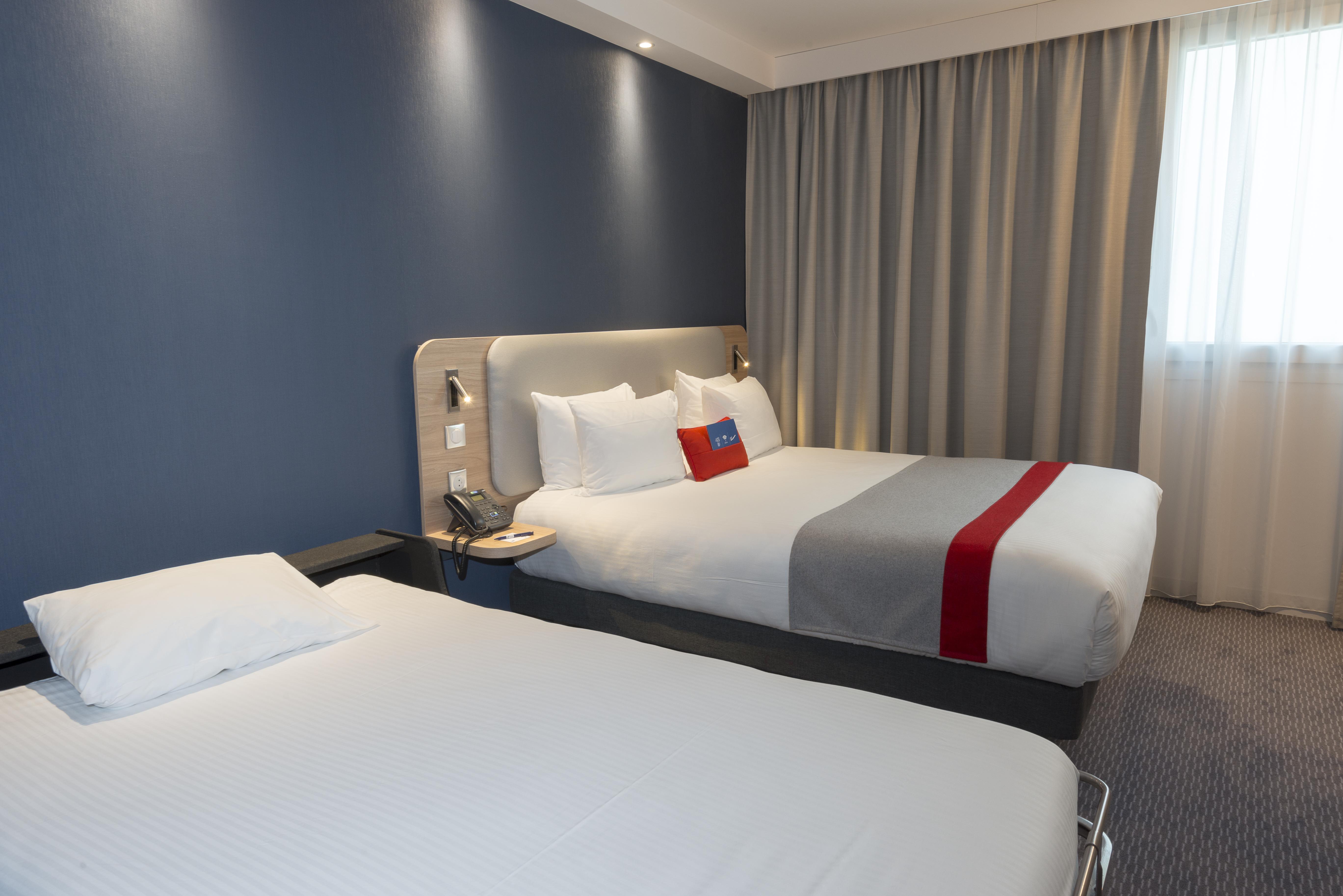 Holiday Inn Express Paris - Velizy By Ihg Exterior foto