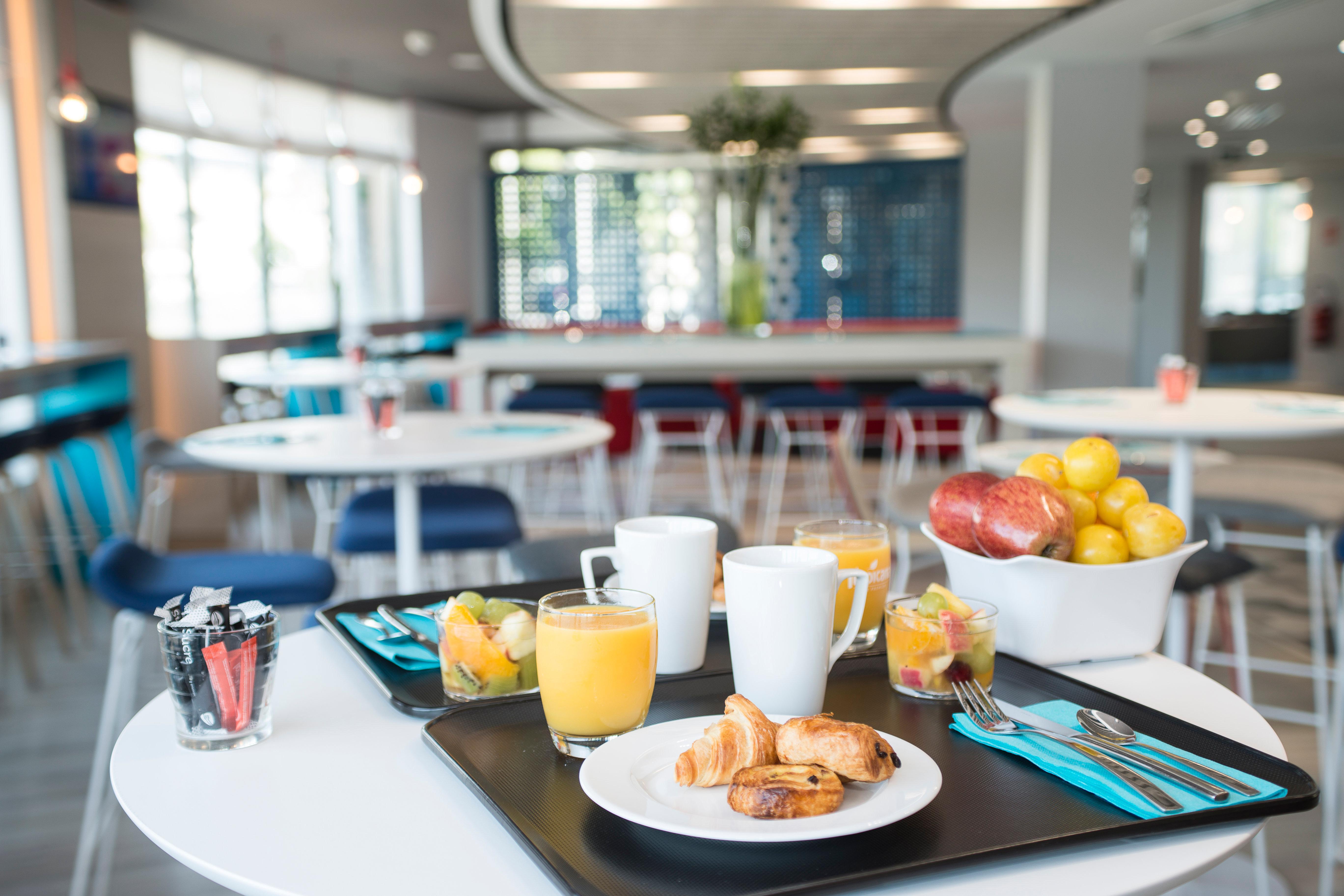 Holiday Inn Express Paris - Velizy By Ihg Exterior foto
