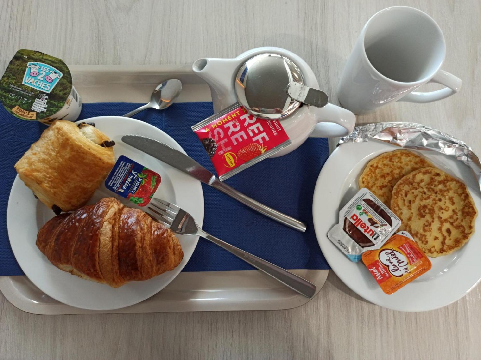 Holiday Inn Express Paris - Velizy By Ihg Exterior foto